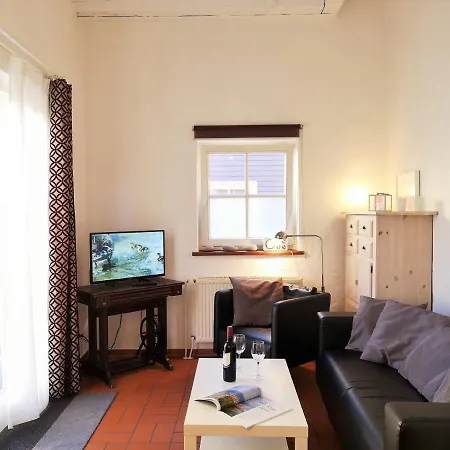 Auf Den Hofen Apartment