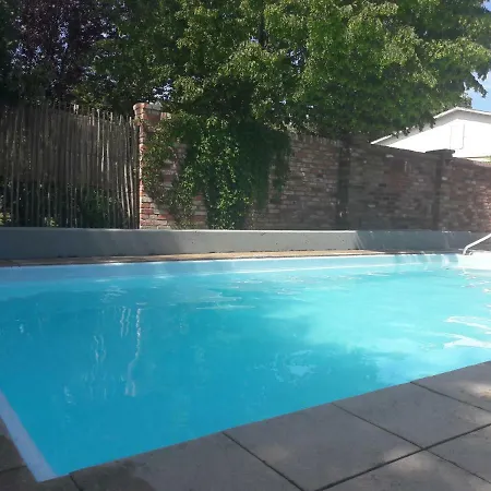 Auf Den Hofen Otel *